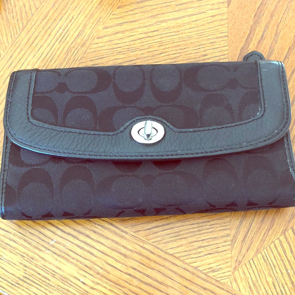 Coach wallet